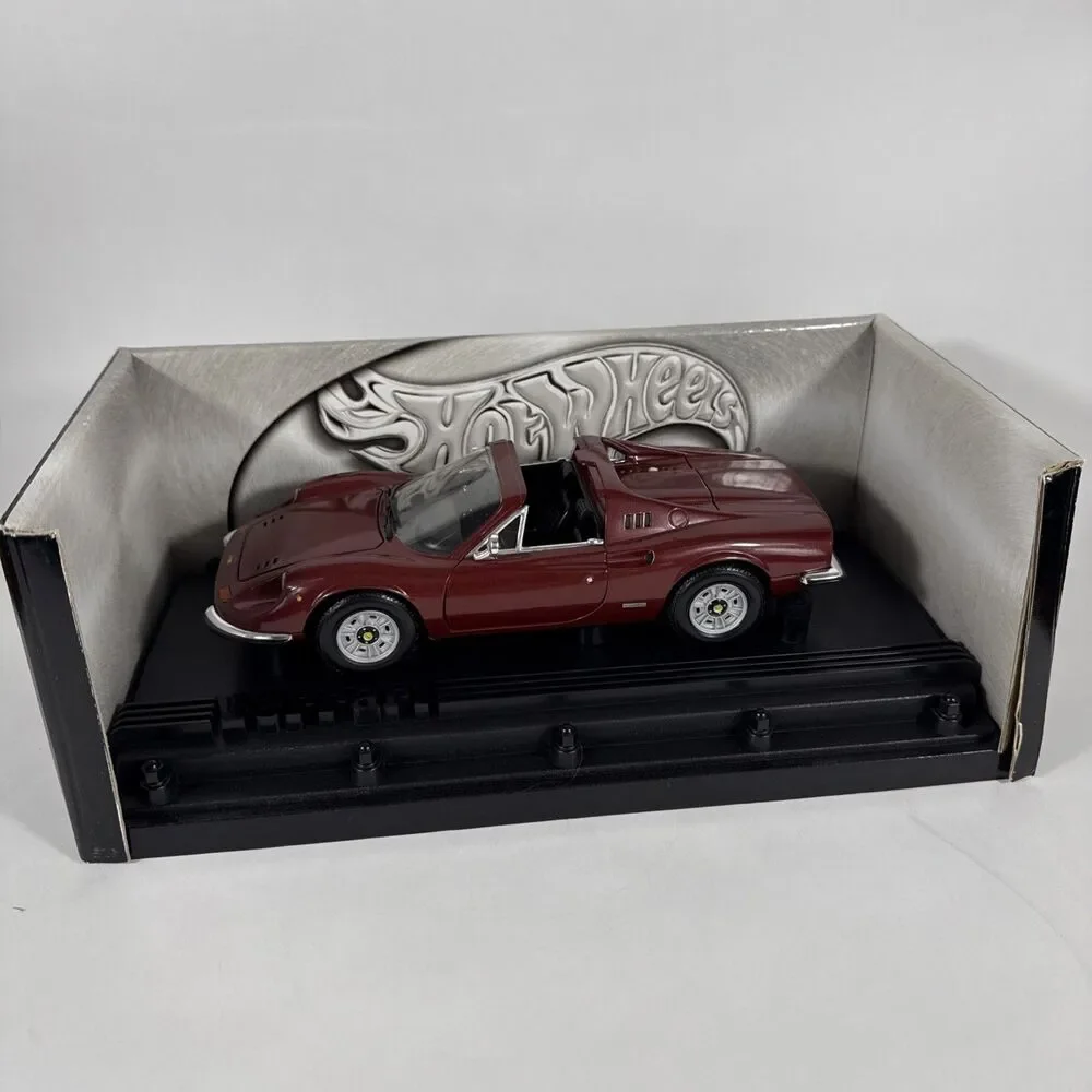 Hot Wheel 1:18 Ferrari Dino 246 GTS